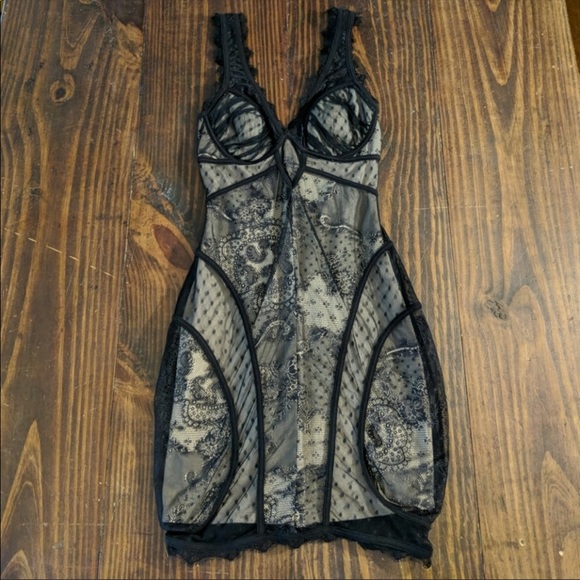 Bebe lace dress - Picture 3 of 4